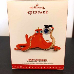 2016 Hallmark Newfound Friends Finding Dory Christmas Ornament - NIB